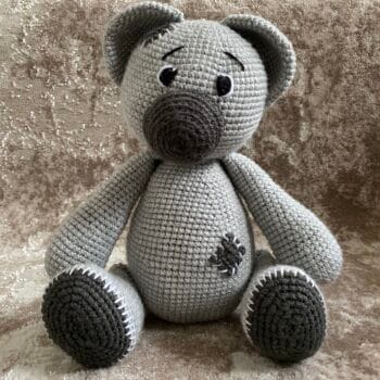 ursulet cosetat de plus cody - cadou handmade